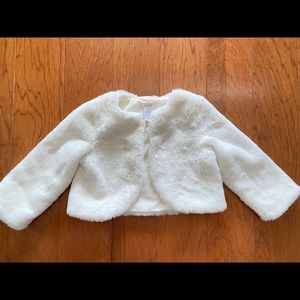 2T-3T Gymboree Girl’s Long Sleeve Beige Faux Fur Single Button Shrug/Coat